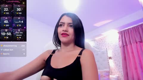 Snapshot of luciana_portec chatting on January 7, 8:21 pm Luciana Portec online show from January 7, 8:21 pm