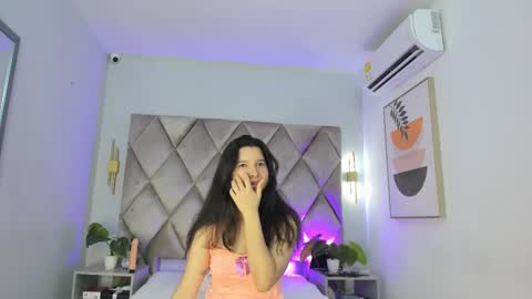 Snapshot of lucianasmith_ chatting on March 10, 11:45 am Luci online show from March 10, 11:45 am