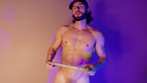 Luciano online show from October 8, 12:51 am