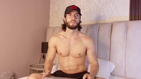 Luciano online show from October 7, 12:50 am