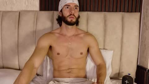 Luciano online show from October 5, 12:30 am