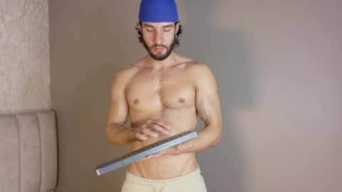 Luciano online show from October 27, 10:43 pm