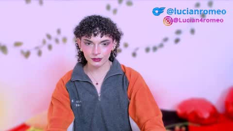 Snapshot of lucianromeo17 chatting on January 3, 7:49 am Lucy or Lucian 3 Come to my social Links3 online show from January 3, 7:49 am