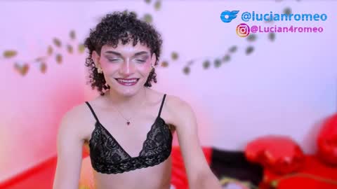 Snapshot of lucianromeo17 chatting on January 3, 10:52 am Lucy or Lucian 3 Come to my social Links3 online show from January 3, 10:52 am