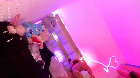 Luci online show from February 22, 1:02 pm