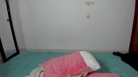 camila online show from January 14, 7:06 am