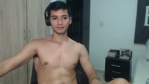 Snapshot of lucifferr_ chatting on February 15, 1:53 am leonel online show from February 15, 1:53 am