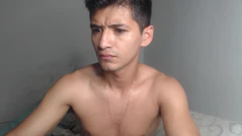 Snapshot of lucifferr_ chatting on January 22, 12:38 am leonel online show from January 22, 12:38 am