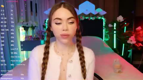 MimiFors online show from November 17, 7:49 pm