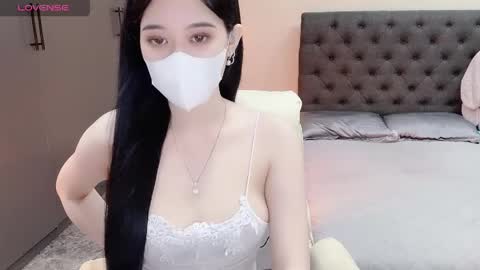 lucii04 online show from May 15, 3:08 pm