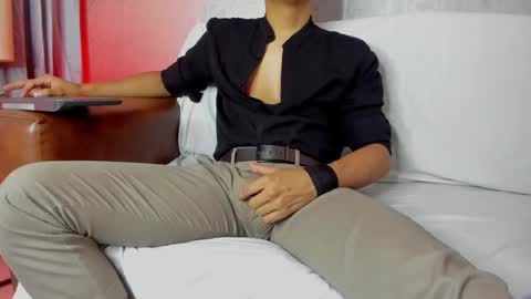 Leo online show from February 26, 5:31 pm