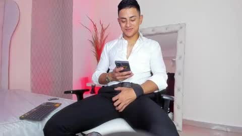 Leo online show from April 15, 12:52 pm