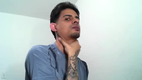Snapshot of lucky_badboy chatting on January 18, 2:36 am Lucky online show from January 18, 2:36 am