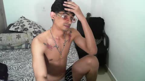 Snapshot of lucky_badboy chatting on January 6, 4:47 am Lucky online show from January 6, 4:47 am