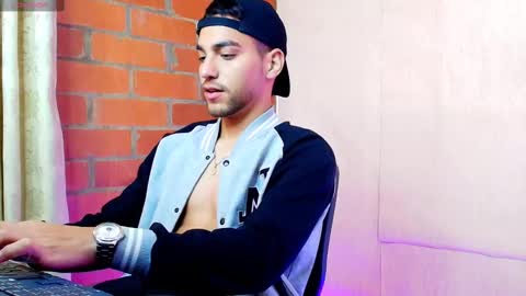 Snapshot of lucky_blessed chatting on March 6, 6:48 pm lucky_blessed online show from March 6, 6:48 pm