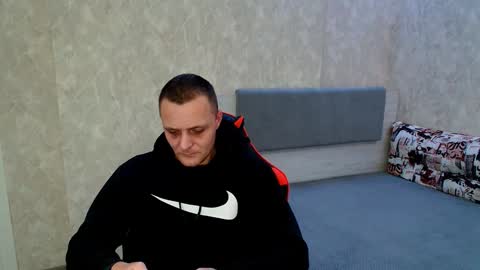 Snapshot of lucky_guy99 chatting on December 9, 6:46 pm Ethan online show from December 9, 6:46 pm