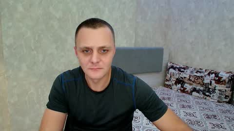 Snapshot of lucky_guy99 chatting on December 4, 8:12 pm Ethan online show from December 4, 8:12 pm