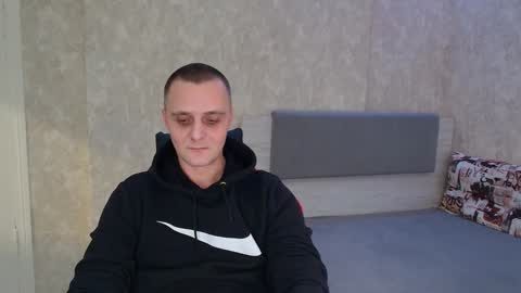 Snapshot of lucky_guy99 chatting on February 6, 10:43 pm Ethan online show from February 6, 10:43 pm