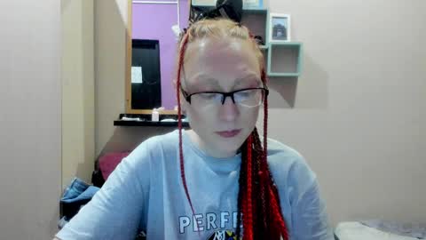 lucky_licky20 online show from March 9, 7:59 pm