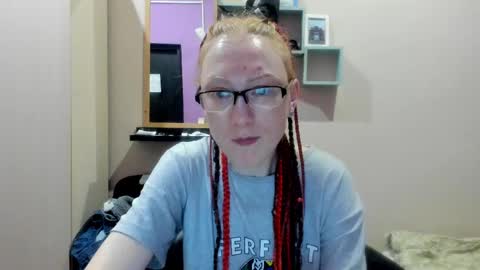 lucky_licky20 online show from March 12, 3:57 am