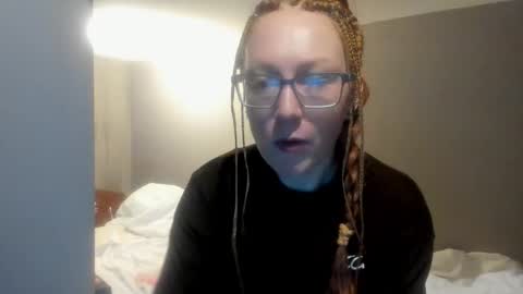 lucky_licky20 online show from March 4, 3:58 am