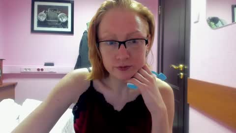 lucky_licky20 online show from February 26, 6:08 am