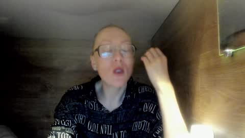 lucky_licky20 online show from January 11, 4:06 am