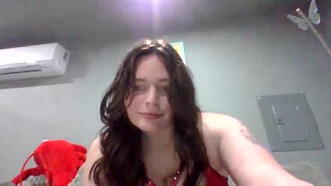 luckygirl96 online show from October 12, 12:25 am