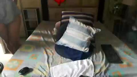 Snapshot of luckyisa chatting on March 10, 7:22 am angelisa online show from March 10, 7:22 am