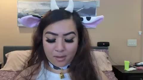 luckylee1992 online show from October 19, 5:12 am