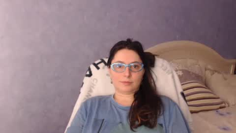 luckylinda23 online show from March 2, 5:14 pm