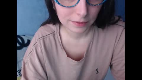 luckylinda23 online show from February 24, 5:42 pm