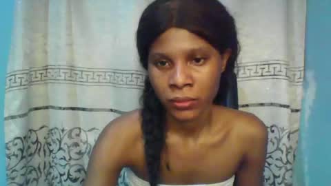 Snapshot of luckymadequeen chatting on February 13, 7:21 pm Gloria online show from February 13, 7:21 pm