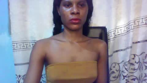 Snapshot of luckymadequeen chatting on January 30, 7:29 am Gloria online show from January 30, 7:29 am