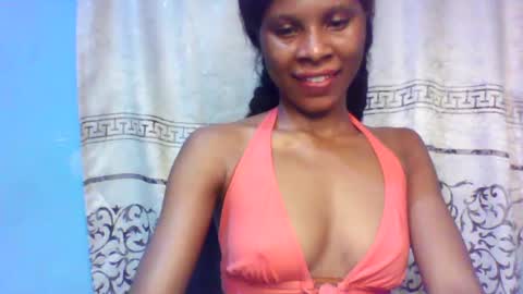 Snapshot of luckymadequeen chatting on February 27, 10:09 pm Gloria online show from February 27, 10:09 pm