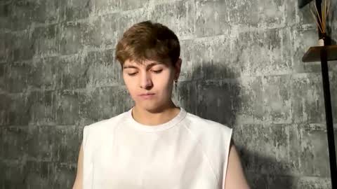 Ricky online show from November 11, 2:41 pm