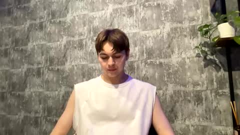 Ricky online show from December 14, 8:04 pm