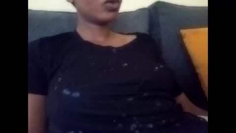 luckystar_19 online show from March 5, 12:00 pm