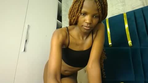 Snapshot of luckyy003 chatting on September 12, 11:18 pm brielle online show from September 12, 11:18 pm