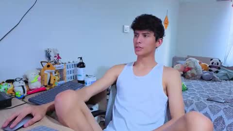 Lu Independent Model online show from December 21, 9:43 pm