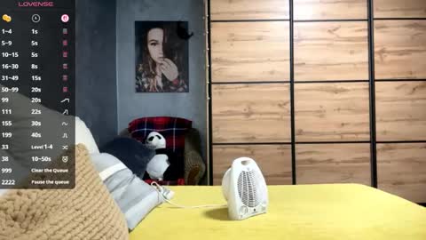 EmmaEmbers online show from May 13, 1:43 pm