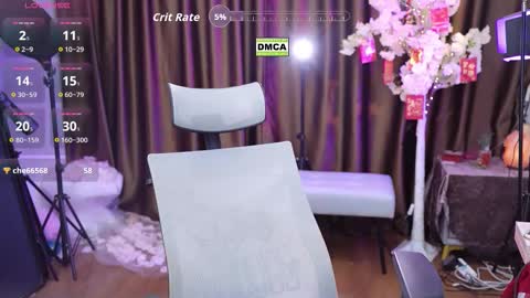 Lucy online show from October 18, 1:32 am