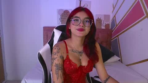Lucy online show from April 23, 3:36 am