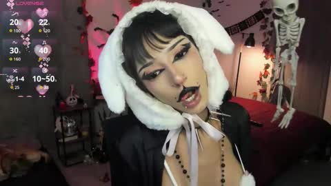 lucyfer online show from October 16, 6:35 am