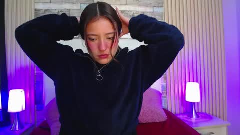 lucy_hs online show from January 31, 3:41 am