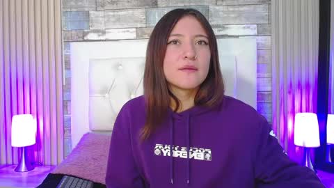 lucy_hs online show from February 6, 7:13 am