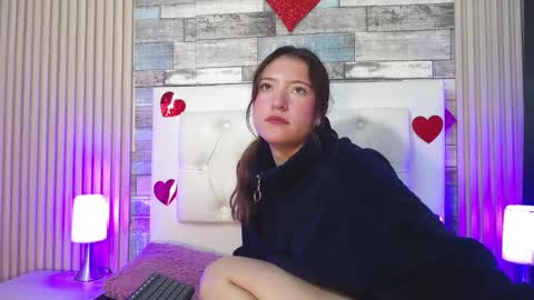 lucy_hs online show from February 13, 6:52 am