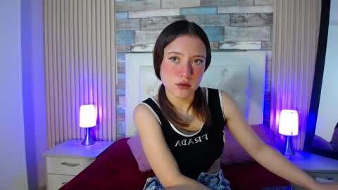 lucy_hs online show from March 11, 3:47 am