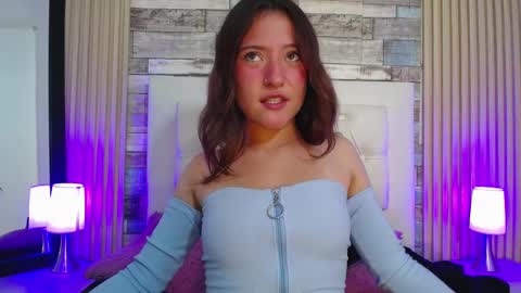 lucy_hs online show from February 1, 6:21 am