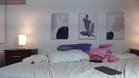 Snapshot of lucy_joi chatting on March 8, 5:38 am Luciana online show from March 8, 5:38 am
